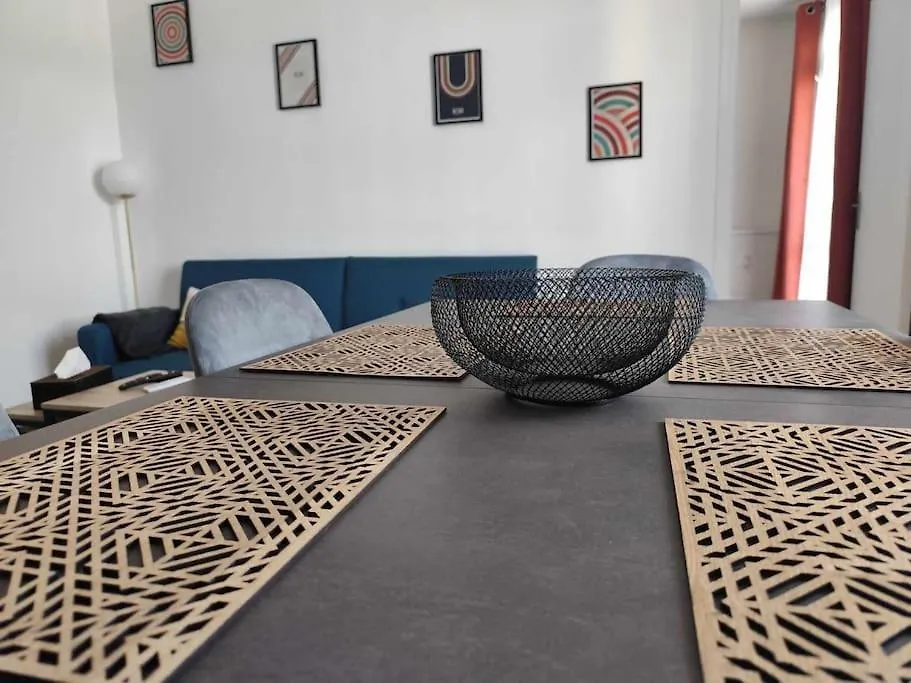 Laya Apartment Valence